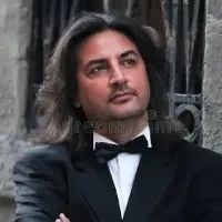 Çelik Erişçi