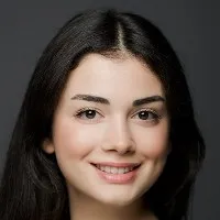 Özge Yağız